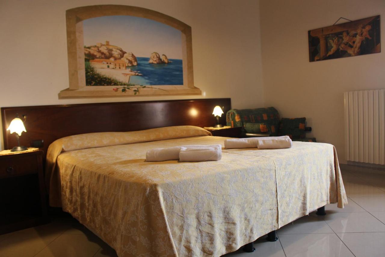 קומיסו Agriturismo Tenuta Margitello מראה חיצוני תמונה